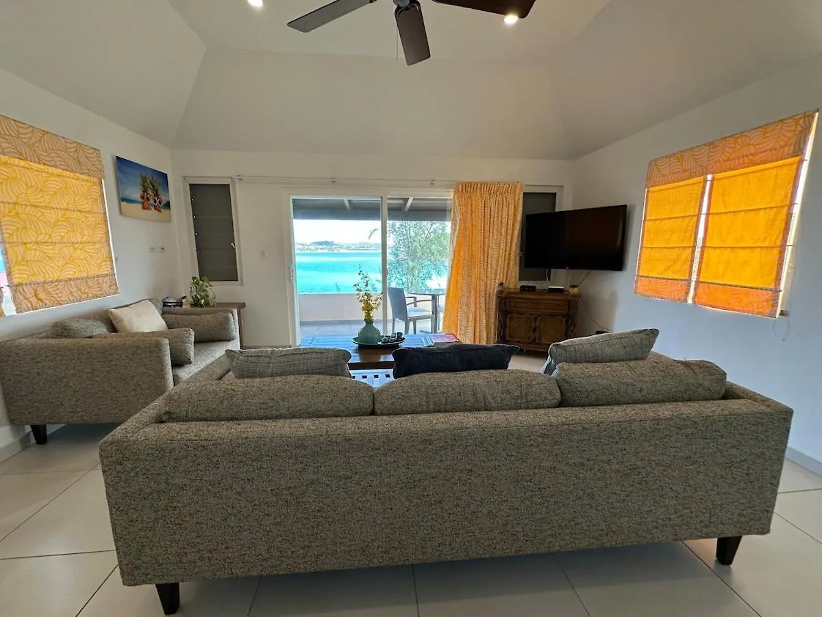Breezes & Views Apartment St. John's